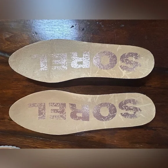 Sorel Ella Slip On Camel Brown Size 8.5  New with one spot on shoe. - Picture 4 of 12